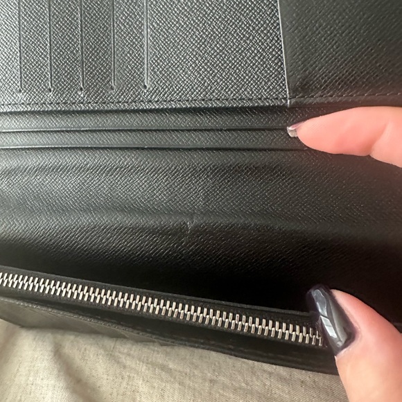 Louis Vuitton Damier Graphite Brazza Wallet - Picture 4 of 10